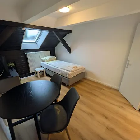 Zentrale In *